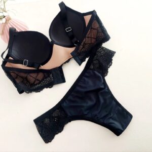 LINGERIE LIRIOS – PRETO