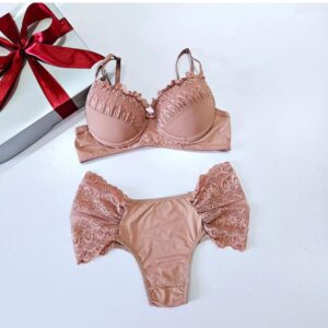 LINGERIE EM MICROFIBRA COM RENDA