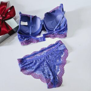 LINGERIE RENDADA COM BOJO