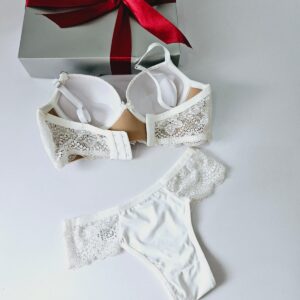 CONJUNTO BRANCO BÁSICO COM BOJO