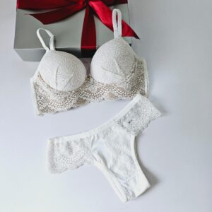 CONJUNTO BRANCO BÁSICO COM BOJO