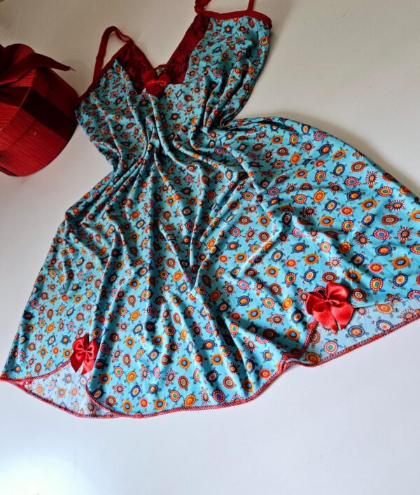 CAMISOLA CURTA  E ESTAMPADA EM MICROFIBRA - TIFFANY - Image 4