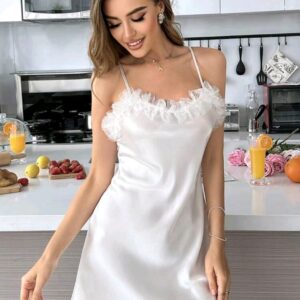 CAMISOLA EM CETIM