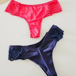 CALCINHAS EM MICROFIBRA COM RENDA NAS LATERAIS